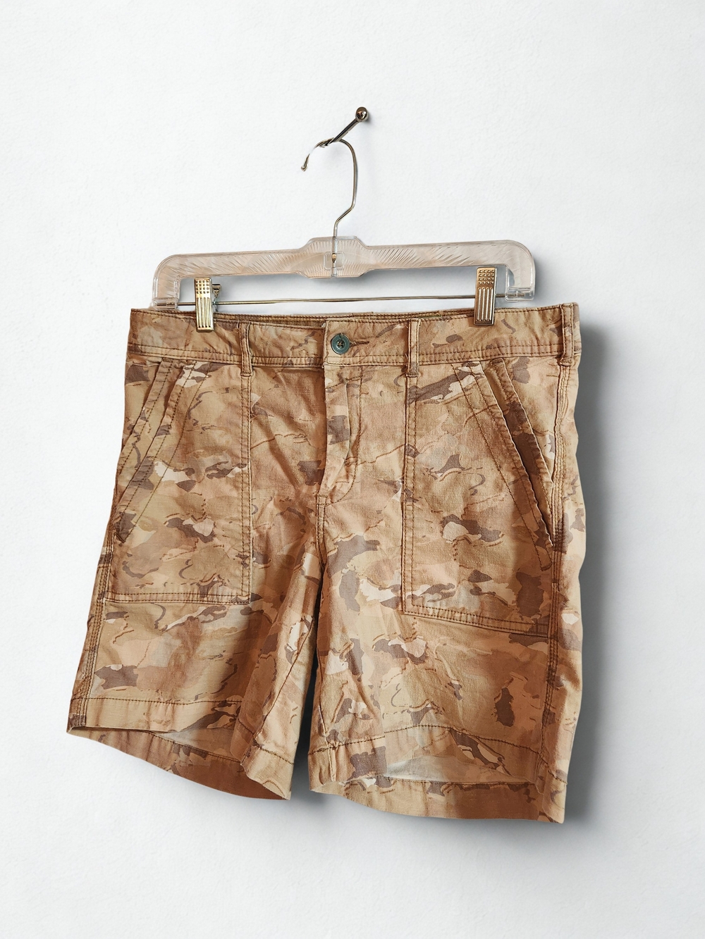 Anthropologie Tan Camouflage Women's Cargo Shorts Size 29